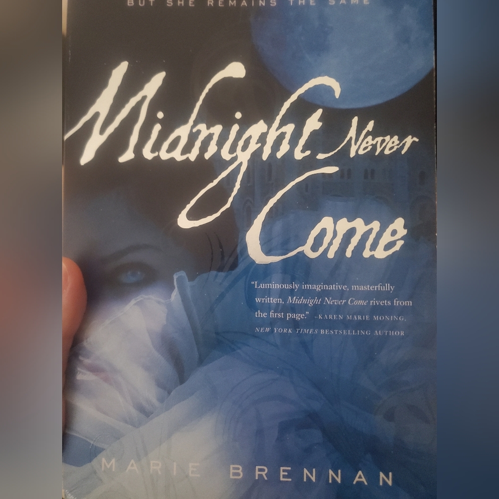 Midnight Never Come by - Blue Cover